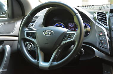 Седан Hyundai i40 2015 в Луцьку