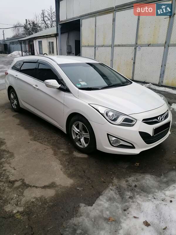 Hyundai i40 2011