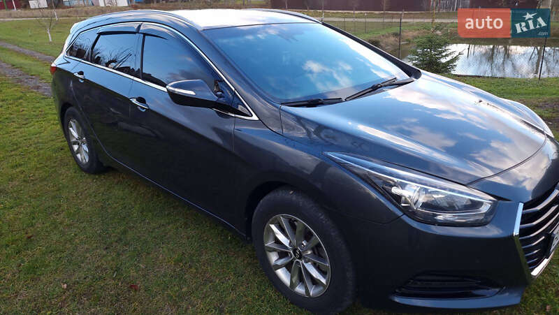 Универсал Hyundai i40 2015 в Черновцах