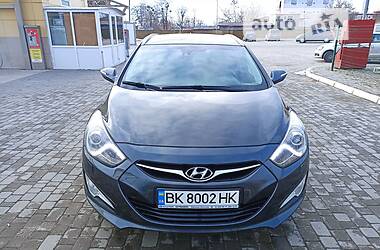 Седан Hyundai i40 2014 в Сарнах