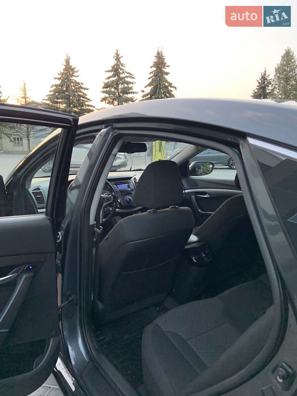 Седан Hyundai i40 2011 в Ивано-Франковске фото 11 Седан Hyundai i40 2011 в Ивано-Франковске