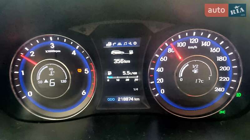 Универсал Hyundai i40 2015 в Черновцах