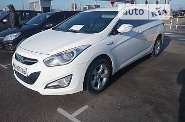 Универсал Hyundai i40 2013 в Киеве