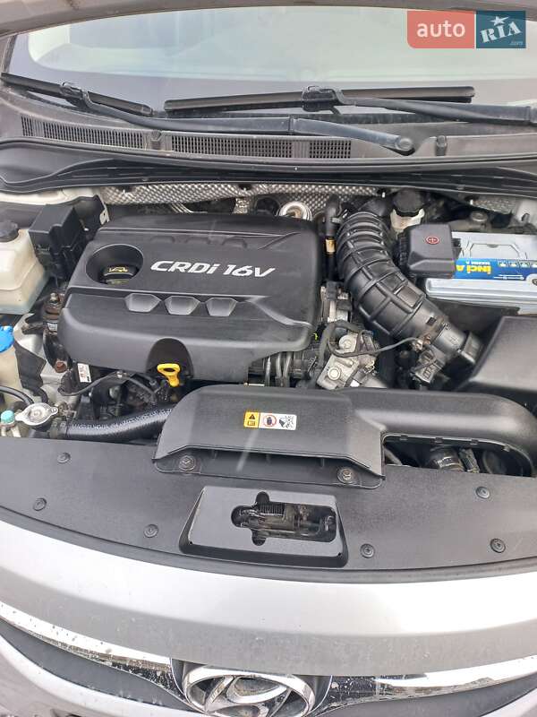 Универсал Hyundai i40 2012 в Ковеле