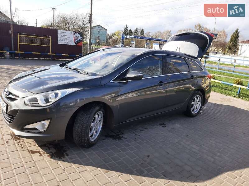 Универсал Hyundai i40 2013 в Луцке