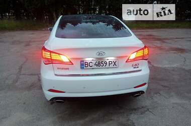 Седан Hyundai i40 2012 в Новому Розділі