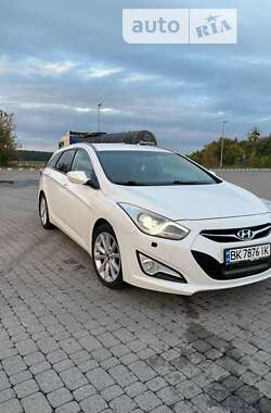 Універсал Hyundai i40 2012 в Радивиліві