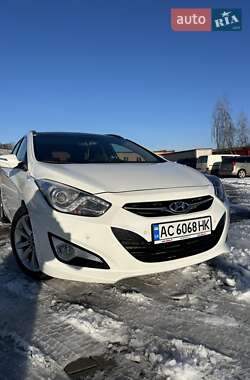 Универсал Hyundai i40 2011 в Нововолынске