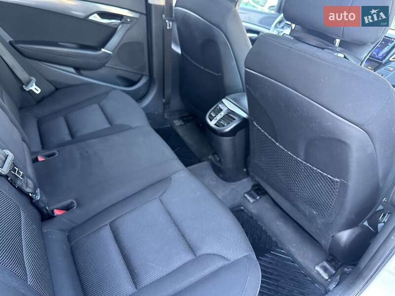 Універсал Hyundai i40 2011 в Нововолинську