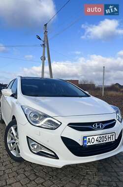 Універсал Hyundai i40 2011 в Ужгороді