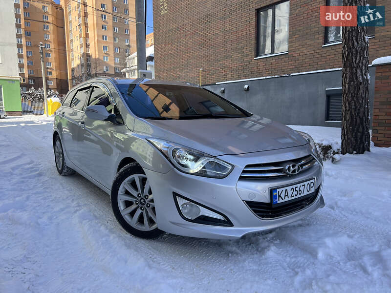 Универсал Hyundai i40 2011 в Киеве