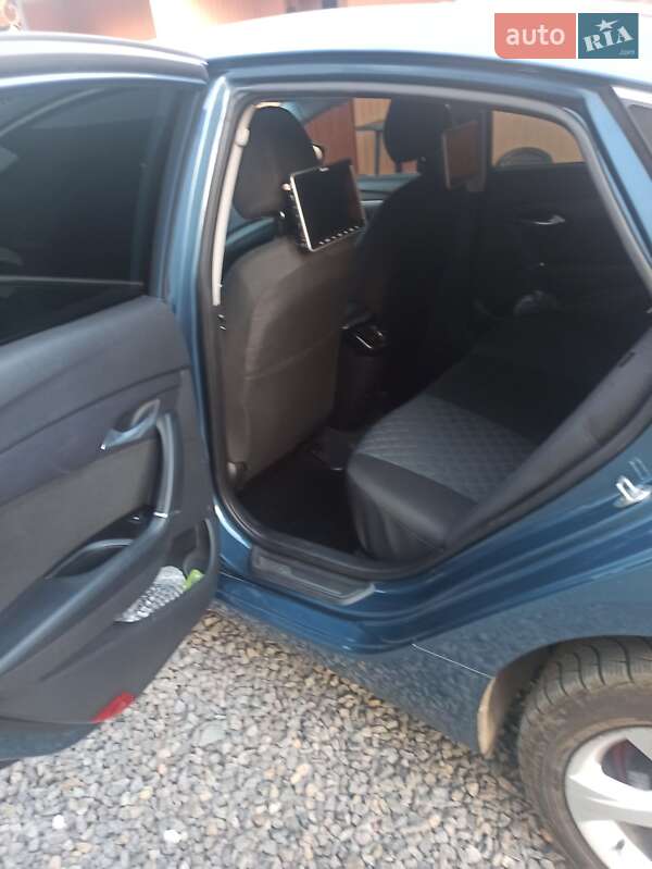 Седан Hyundai i40 2012 в Ивано-Франковске