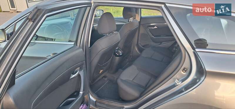 Універсал Hyundai i40 2012 в Нововолинську