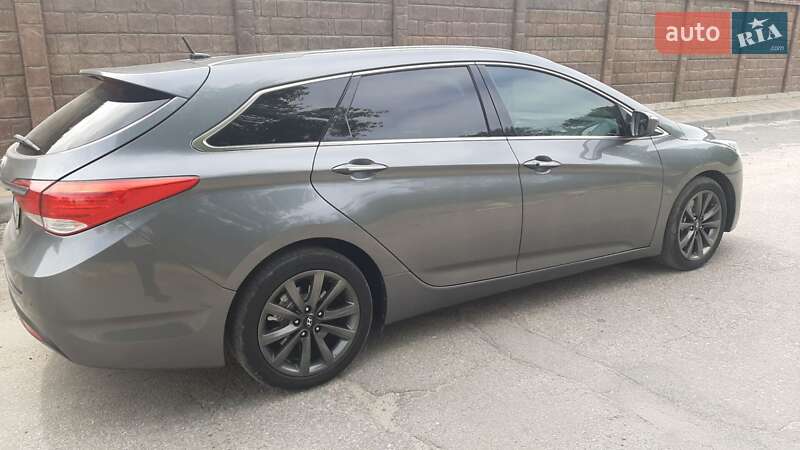 Универсал Hyundai i40 2012 в Запорожье