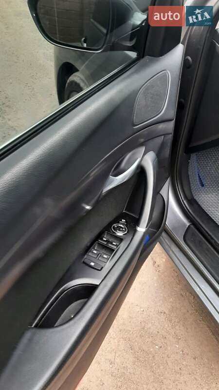 Универсал Hyundai i40 2012 в Запорожье