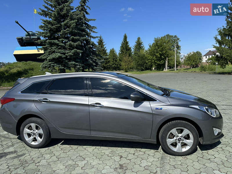 Универсал Hyundai i40 2014 в Дубно