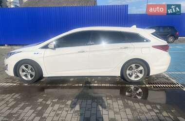 Универсал Hyundai i40 2012 в 