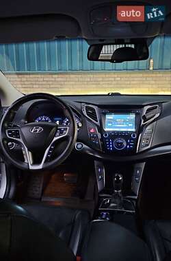 Седан Hyundai i40 2012 в Киеве
