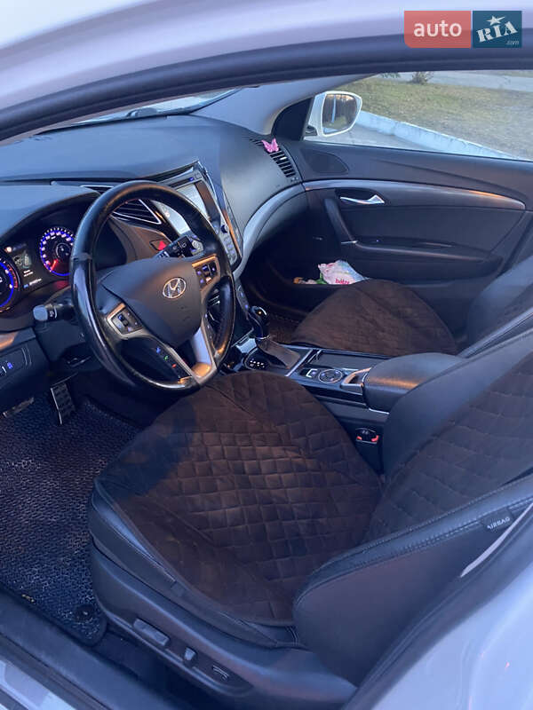 Универсал Hyundai i40 2015 в Вараше