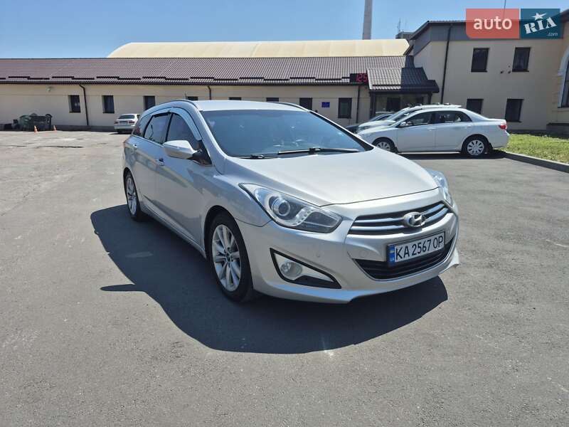 Hyundai i40 2011