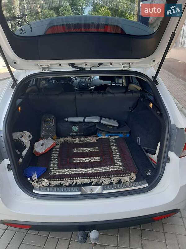 Универсал Hyundai i40 2011 в Херсоне
