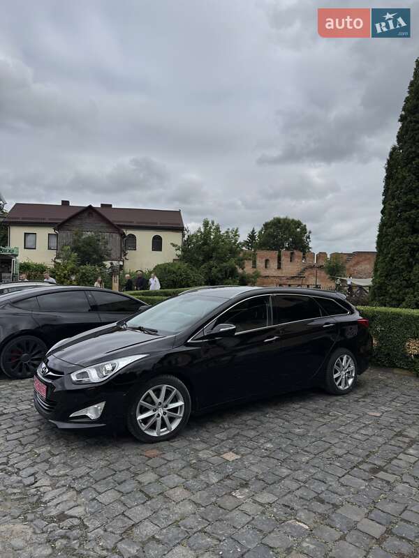 Универсал Hyundai i40 2013 в Луцке