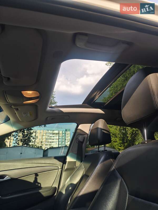 Универсал Hyundai i40 2014 в Днепре фото 40 Универсал Hyundai i40 2014 в Днепре