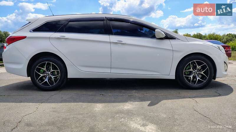 Универсал Hyundai i40 2012 в Нетешине