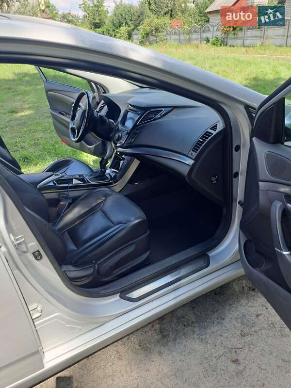 Универсал Hyundai i40 2012 в Киеве