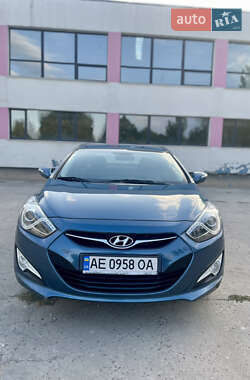 Седан Hyundai i40 2011 в Марганце