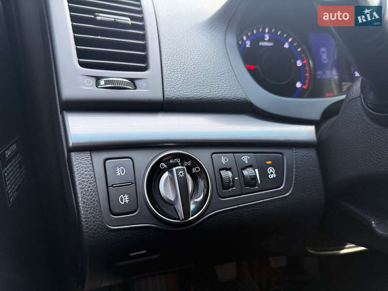 Седан Hyundai i40 2011 в Кривом Роге