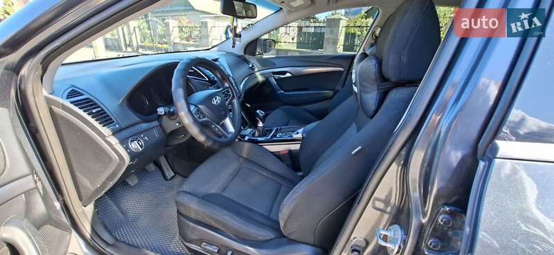 Седан Hyundai i40 2012 в Звягеле фото 5 Седан Hyundai i40 2012 в Звягеле