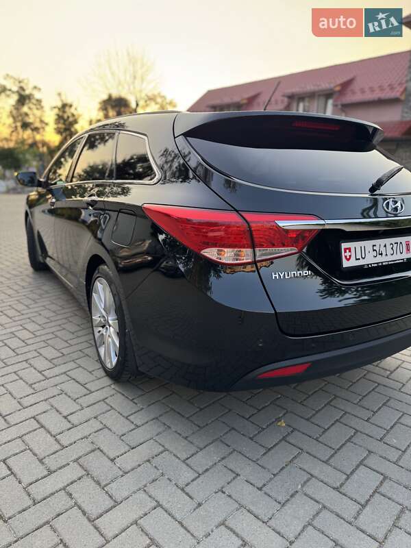 Универсал Hyundai i40 2013 в Золочеве