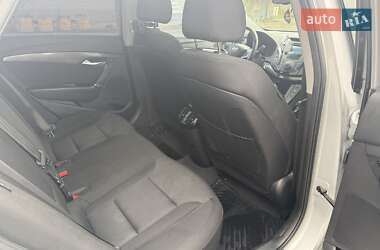 Універсал Hyundai i40 2011 в  фото 34 Універсал Hyundai i40 2011 в