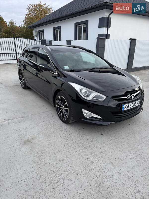 Универсал Hyundai i40 2012 в 