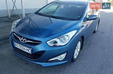 Универсал Hyundai i40 2011 в Хусте