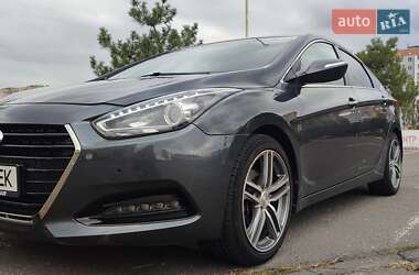 Седан Hyundai i40 2015 в Одессе