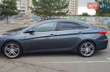 Седан Hyundai i40 2015 в 