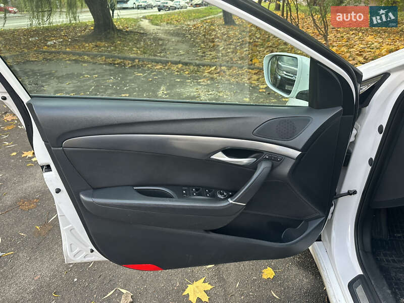 Універсал Hyundai i40 2015 в Києві фото 21 Універсал Hyundai i40 2015 в Києві