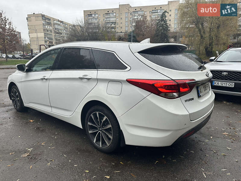 Универсал Hyundai i40 2015 в Киеве