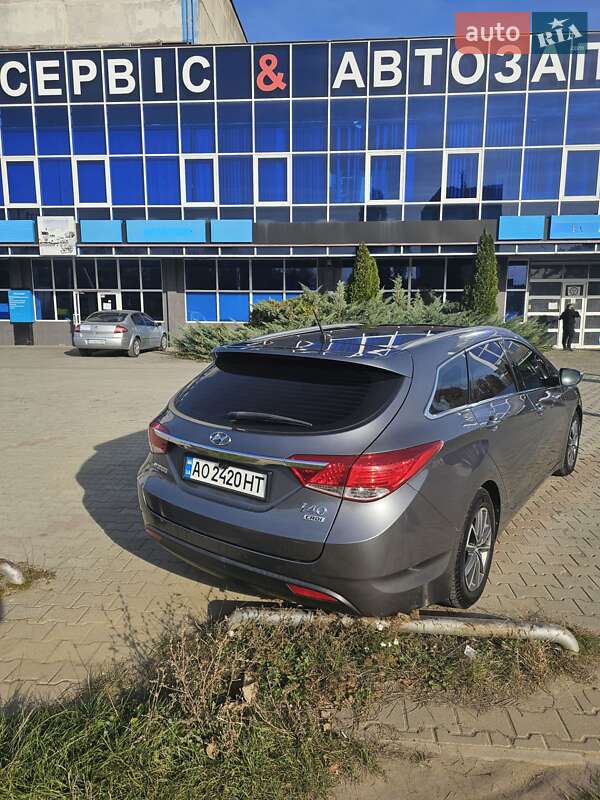 Універсал Hyundai i40 2013 в Ужгороді