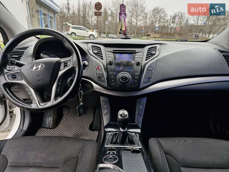 Універсал Hyundai i40 2011 в Миколаєві