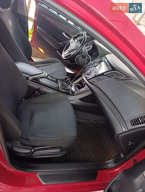 Универсал Hyundai i40 2015 в Житомире