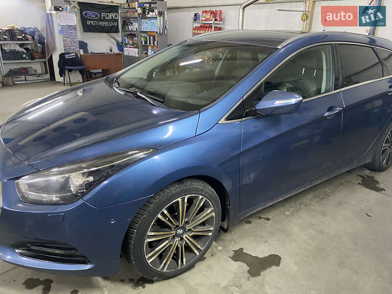 Универсал Hyundai i40 2015 в Старом Самборе