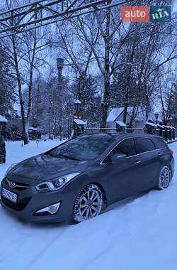 Універсал Hyundai i40 2011 в Радивиліві