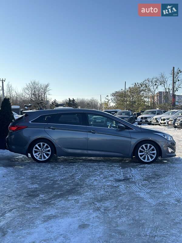 Универсал Hyundai i40 2011 в Белогородке