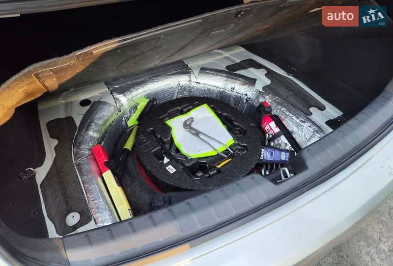 Седан Hyundai i40 2012 в Нежине