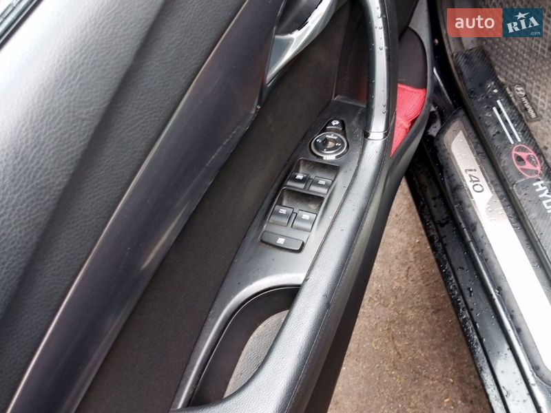 Универсал Hyundai i40 2012 в Радомышле