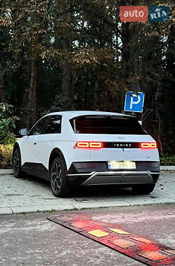 Внедорожник / Кроссовер Hyundai Ioniq 5 2022 в 