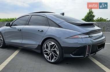 Фастбэк Hyundai Ioniq 6 2023 в 